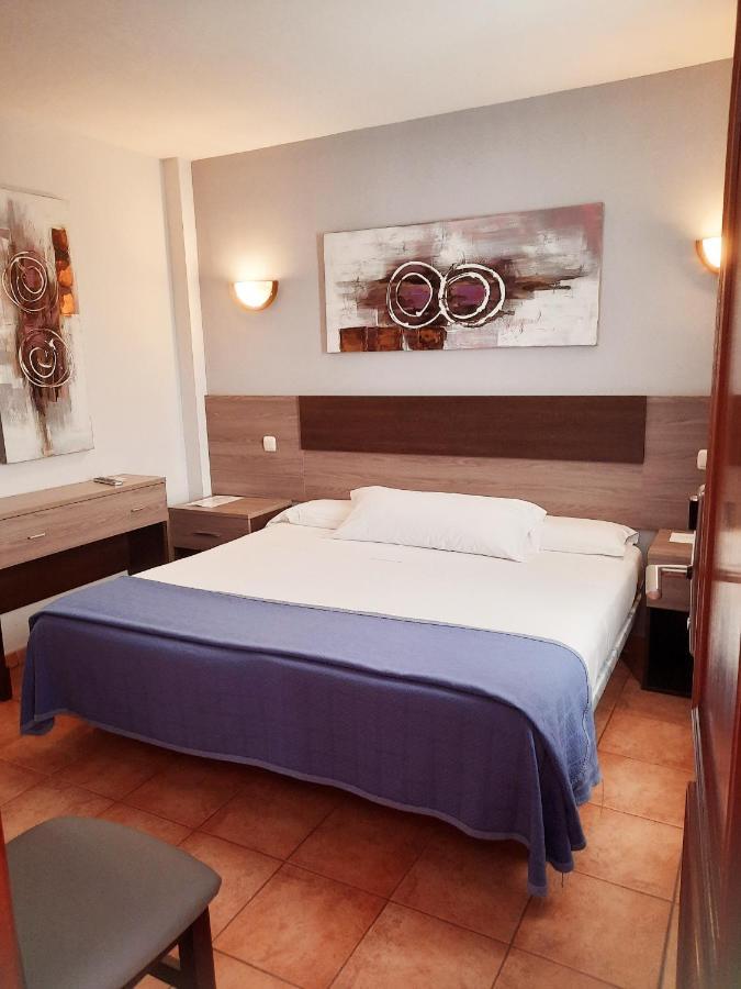 Hostal La Colonia Marbella Exterior foto